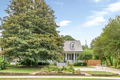 2009 Old Shell Road, Mobile, AL 36607 - Photo 1