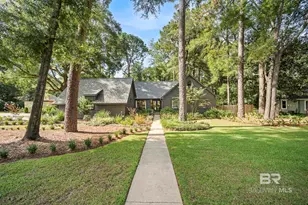 712 Greenwood Ave, Fairhope, AL 36532 - Photo 1