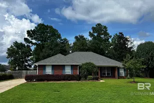 126 Destrehan Ave, Fairhope, AL 36532 - Photo 1