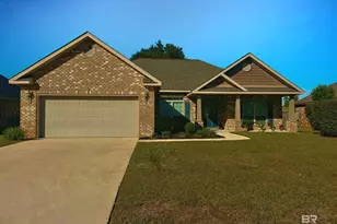 338 Thornhill Cir, Gulf Shores, AL 36542 - Photo 1