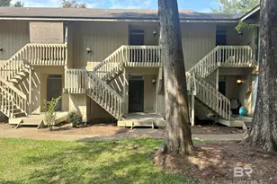 1051 N Seacliff Dr, Daphne, AL 36526 - Photo 1