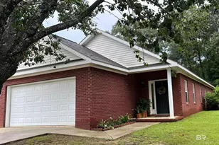 704 Jillian Pl, Bay Minette, AL 36507 - Photo 1