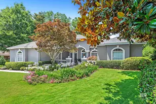107 South Dr, Fairhope, AL 36532 - Photo 1