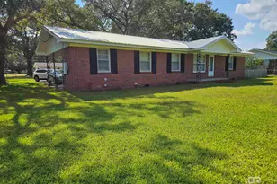 601 N Day Ave, Bay Minette, AL 36507 - Photo 1