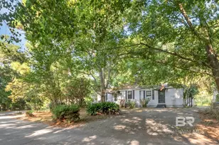 300 Pineview Ln, Mobile, AL 36608 - Photo 1