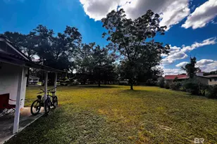 654 W Walnut Ave, Crestview, FL 32536 - Photo 1