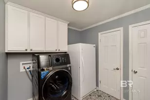 931 E Regents Dr, Mobile, AL 36609 - Photo 40