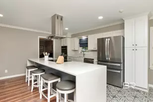 931 E Regents Dr, Mobile, AL 36609 - Photo 10