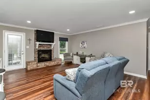 931 E Regents Dr, Mobile, AL 36609 - Photo 20