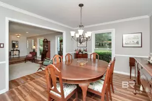 931 E Regents Dr, Mobile, AL 36609 - Photo 8