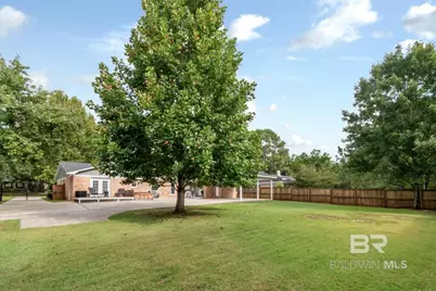 931 E Regents Drive, Mobile, AL 36609 - Photo 38