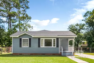 1477 Fairfield Street, Mobile, AL 36606 - Photo 1