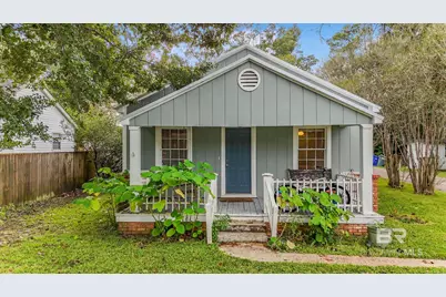 405 N Pine Street, Foley, AL 36535 - Photo 1