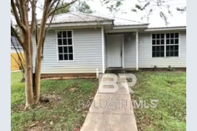 305 W Peachtree Avenue, Foley, AL 36535 - Photo 1