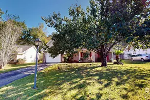 781 W Copperfield Dr, Mobile, AL 36608 - Photo 1