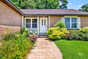 102 Lake Forest Blvd, Daphne, AL 36526 - Photo 1
