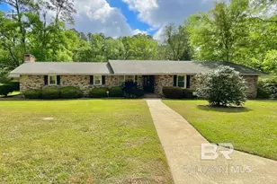 1118 W Carre Dr, Mobile, AL 36618 - Photo 1