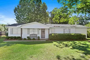 23218 Pecan St, Robertsdale, AL 36567 - Photo 1