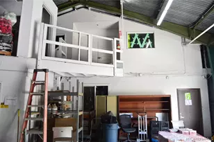 2726 Waiwai Loop, Honolulu, HI 96819 - Photo 2