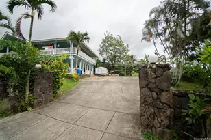 47-726 Kamehameha Hwy, Kaneohe, HI 96744 - Photo 2