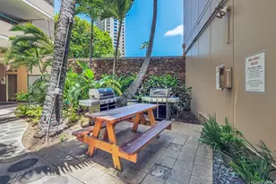 1720 Ala Moana Blvd, Honolulu, HI 96815 - Photo 12