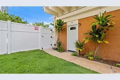 1909 Kahakai Drive, Honolulu, HI 96814 - Photo 18