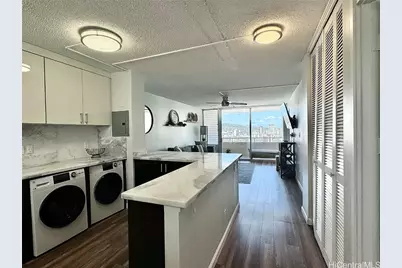 750 Kaheka Street #1403, Honolulu, HI 96814 - Photo 1
