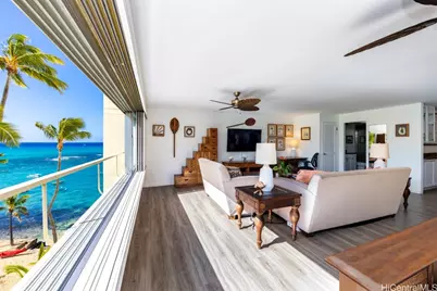 2895 Kalakaua Avenue #505, Honolulu, HI 96815 - Photo 1