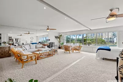 2895 Kalakaua Avenue #309, Honolulu, HI 96815 - Photo 1