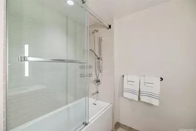 1001 Queen Street #2602, Honolulu, HI 96814 - Photo 16