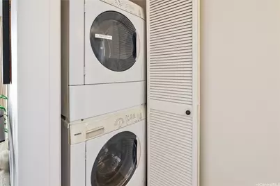 990 Ala Nanala Street #17A, Honolulu, HI 96818 - Photo 10