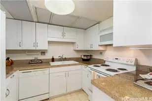 2240 Kuhio Ave, Honolulu, HI 96815 - Photo 6