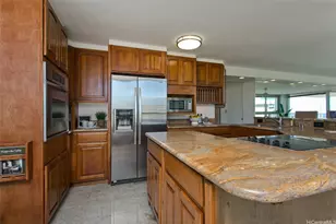 2421 Tusitala St, Honolulu, HI 96815 - Photo 6