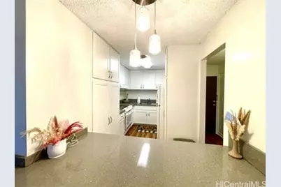 303 Liliuokalani Avenue #301, Honolulu, HI 96815 - Photo 6