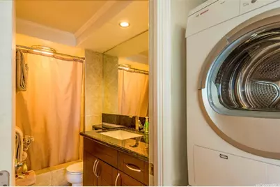 1700 Ala Moana Boulevard #2402, Honolulu, HI 96815 - Photo 8