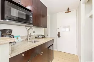 445 Seaside Ave, Honolulu, HI 96815 - Photo 12