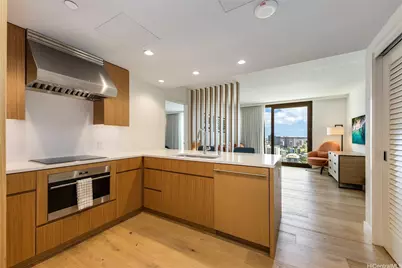 1390 Kapiolani Boulevard #3605, Honolulu, HI 96814 - Photo 2