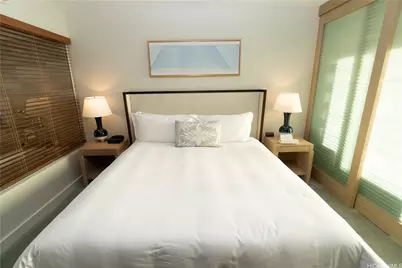 383 Kalaimoku Street #E1007, Honolulu, HI 96815 - Photo 8