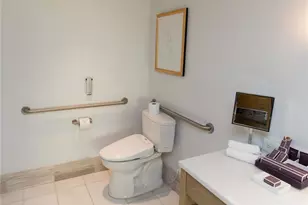 383 Kalaimoku St, Honolulu, HI 96815 - Photo 18