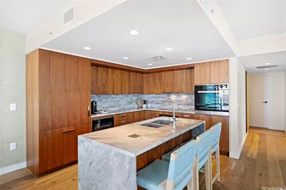 383 Kalaimoku Street #E2710, Honolulu, HI 96815 - Photo 8