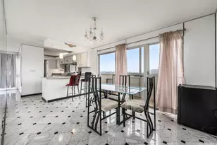 2421 Ala Wai Blvd, Honolulu, HI 96815 - Photo 16