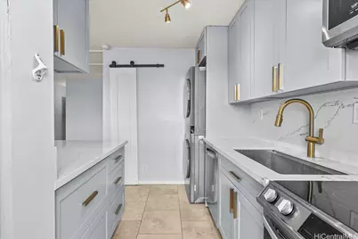 3027 Pualei Circle #208, Honolulu, HI 96815 - Photo 10