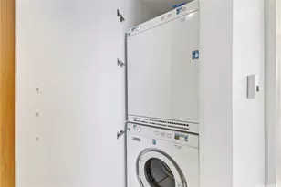 383 Kalaimoku St, Honolulu, HI 96815 - Photo 12