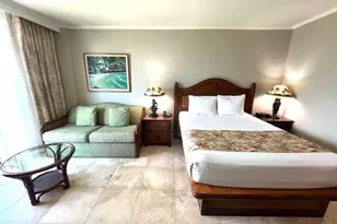 2045 Kalakaua Ave, Honolulu, HI 96815 - Photo 2