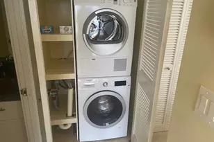 1088 Bishop St, Honolulu, HI 96813 - Photo 12