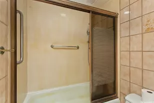 1860 Ala Moana Blvd, Honolulu, HI 96815 - Photo 18