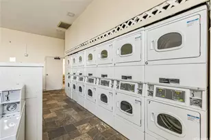 2240 Kuhio Ave, Honolulu, HI 96815 - Photo 22