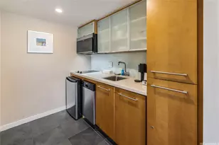 410 Atkinson Dr, Honolulu, HI 96814 - Photo 16