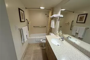 229 Paoakalani Ave, Honolulu, HI 96815 - Photo 10