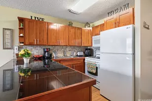 2452 Tusitala St, Honolulu, HI 96815 - Photo 2
